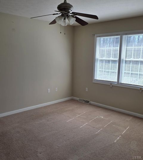 Tiny photo for 229 Lee Grant Avenue, Appomattox, VA 24522 (MLS # 364919)