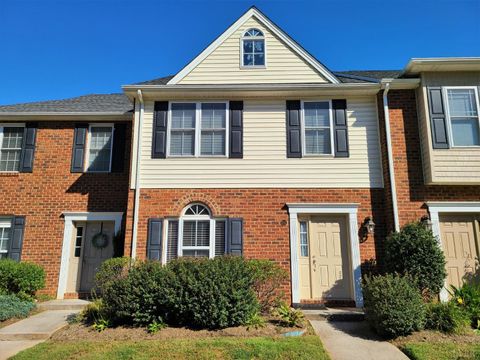 Photo of 3008 Hill Street #203, Lynchburg, VA 24501 (MLS # 364278)
