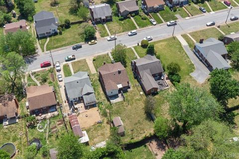 Tiny photo for 1410 Gates Street, Lynchburg, VA 24502 (MLS # 365874)