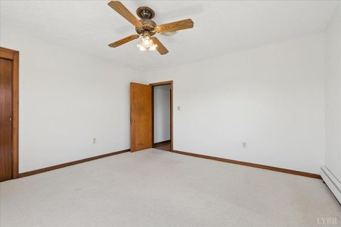 Tiny photo for 1410 Gates Street, Lynchburg, VA 24502 (MLS # 365874)