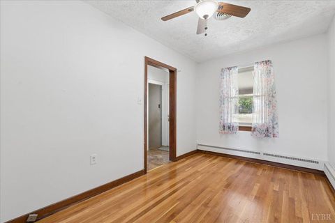 Tiny photo for 1410 Gates Street, Lynchburg, VA 24502 (MLS # 365874)