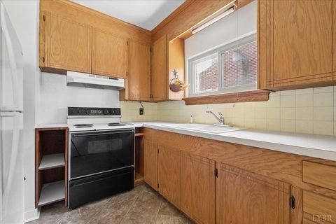 Tiny photo for 1410 Gates Street, Lynchburg, VA 24502 (MLS # 365874)