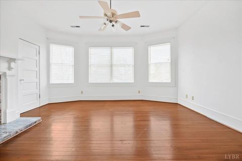 Tiny photo for 4059 Lowry Road, Goode, VA 24556 (MLS # 364456)