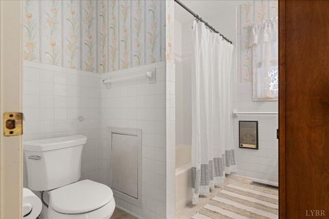 Tiny photo for 4059 Lowry Road, Goode, VA 24556 (MLS # 364456)