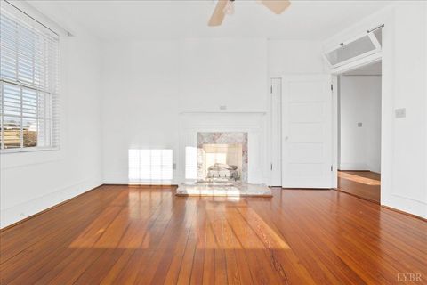 Tiny photo for 4059 Lowry Road, Goode, VA 24556 (MLS # 364456)