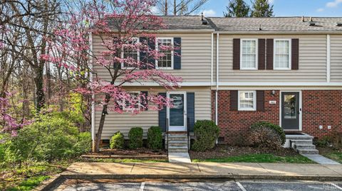 Townhouse For Sale - 1465 Ashbourne Dr. Dr<br/> Lynchburg, VA 24501