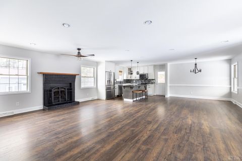 Tiny photo for 3538 Gladys Road, Gladys, VA 24554 (MLS # 364371)