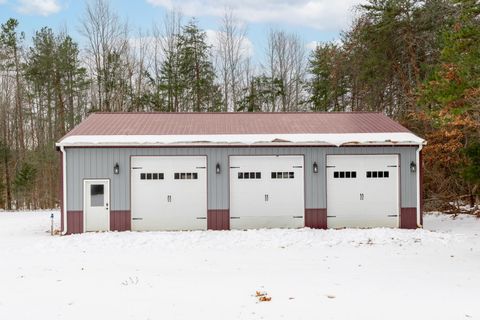 Tiny photo for 3538 Gladys Road, Gladys, VA 24554 (MLS # 364371)