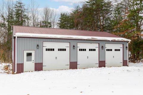 Tiny photo for 3538 Gladys Road, Gladys, VA 24554 (MLS # 364371)