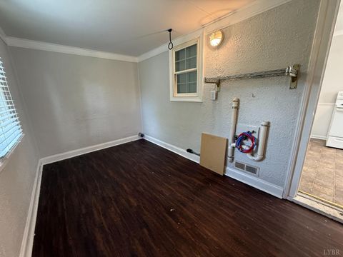 Tiny photo for 707 Stuart Street, Lynchburg, VA 24501 (MLS # 362085)