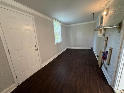 Tiny photo for 707 Stuart Street, Lynchburg, VA 24501 (MLS # 362085)