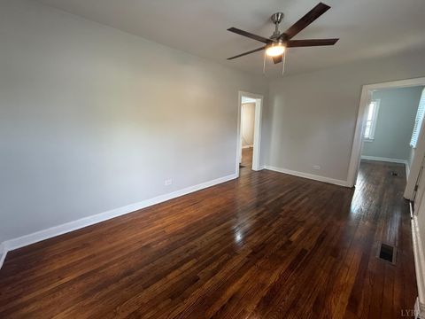 Tiny photo for 707 Stuart Street, Lynchburg, VA 24501 (MLS # 362085)
