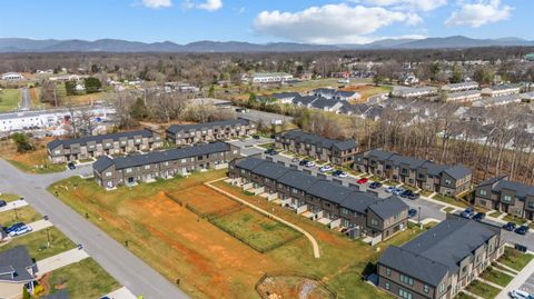 Tiny photo for 33 Zentry Place, Lynchburg, VA 24502 (MLS # 365156)