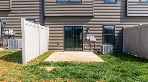 Tiny photo for 33 Zentry Place, Lynchburg, VA 24502 (MLS # 365156)