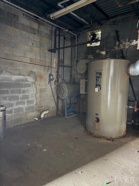 Tiny photo for 2300 Fort Avenue, Lynchburg, VA 24501 (MLS # 361996)