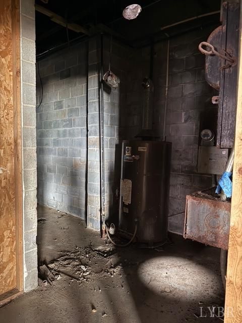 Tiny photo for 2300 Fort Avenue, Lynchburg, VA 24501 (MLS # 361996)