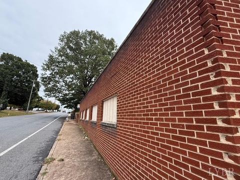 Tiny photo for 2300 Fort Avenue, Lynchburg, VA 24501 (MLS # 361996)
