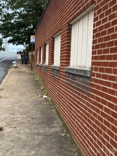 Tiny photo for 2300 Fort Avenue, Lynchburg, VA 24501 (MLS # 361996)