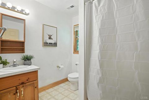 Tiny photo for 2070 Woodson Rd Rd, Roseland, VA 22967 (MLS # 362162)