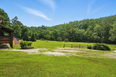 Tiny photo for 2070 Woodson Rd Rd, Roseland, VA 22967 (MLS # 362162)