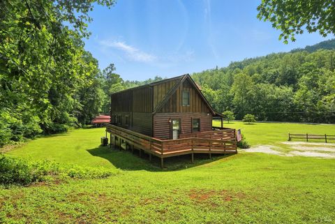 Tiny photo for 2070 Woodson Rd Rd, Roseland, VA 22967 (MLS # 362162)