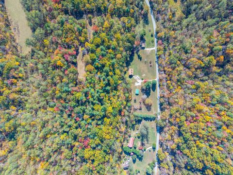 Tiny photo for 2070 Woodson Rd Rd, Roseland, VA 22967 (MLS # 362162)