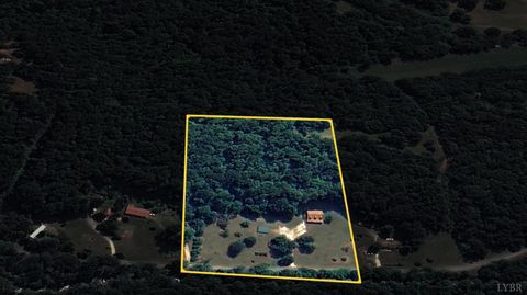 Tiny photo for 2070 Woodson Rd Rd, Roseland, VA 22967 (MLS # 362162)