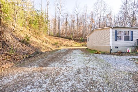 Tiny photo for 287 Castle Creek Lane Ln, Roseland, VA 22967 (MLS # 363167)