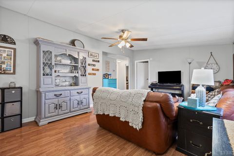 Tiny photo for 287 Castle Creek Lane Ln, Roseland, VA 22967 (MLS # 363167)