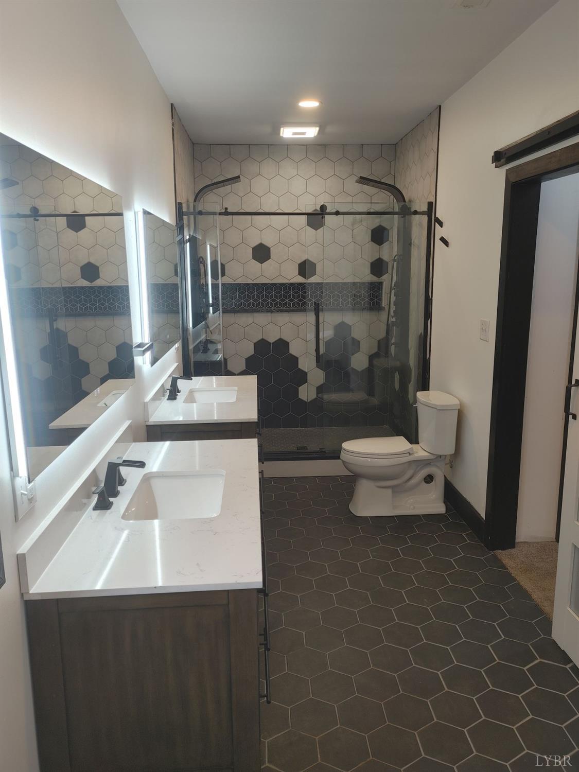 Goode, Virginia 24556, United States, 3 Bedrooms Bedrooms, ,3 BathroomsBathrooms,Residential,Active,176058