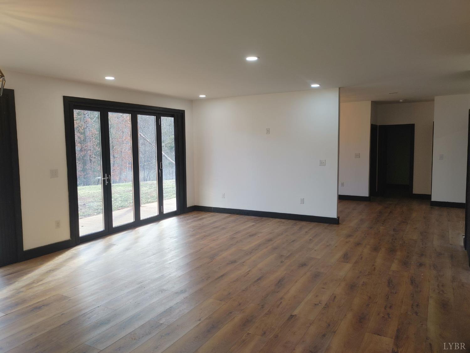 Goode, Virginia 24556, United States, 3 Bedrooms Bedrooms, ,3 BathroomsBathrooms,Residential,Active,176058