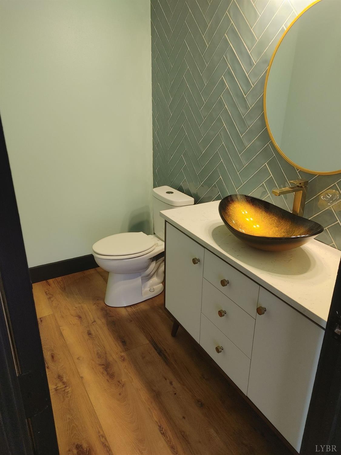 Goode, Virginia 24556, United States, 3 Bedrooms Bedrooms, ,3 BathroomsBathrooms,Residential,Active,176058