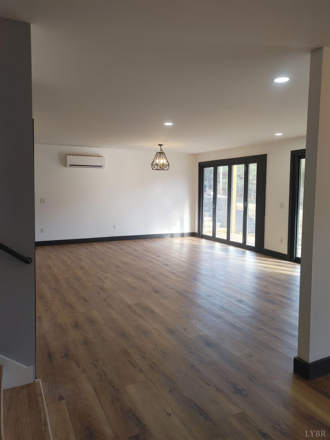 Goode, Virginia 24556, United States, 3 Bedrooms Bedrooms, ,3 BathroomsBathrooms,Residential,Active,176058