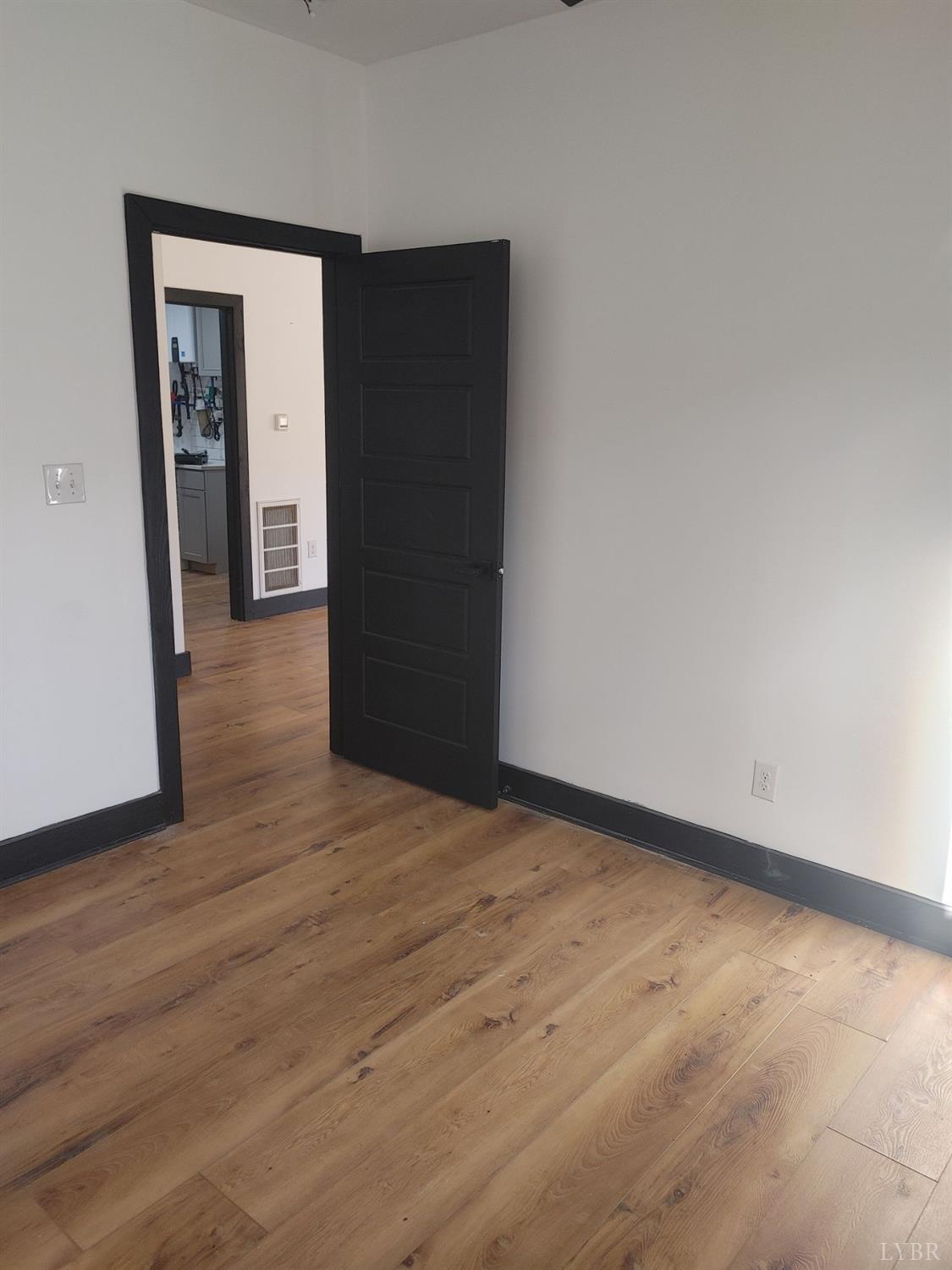 Goode, Virginia 24556, United States, 3 Bedrooms Bedrooms, ,3 BathroomsBathrooms,Residential,Active,176058