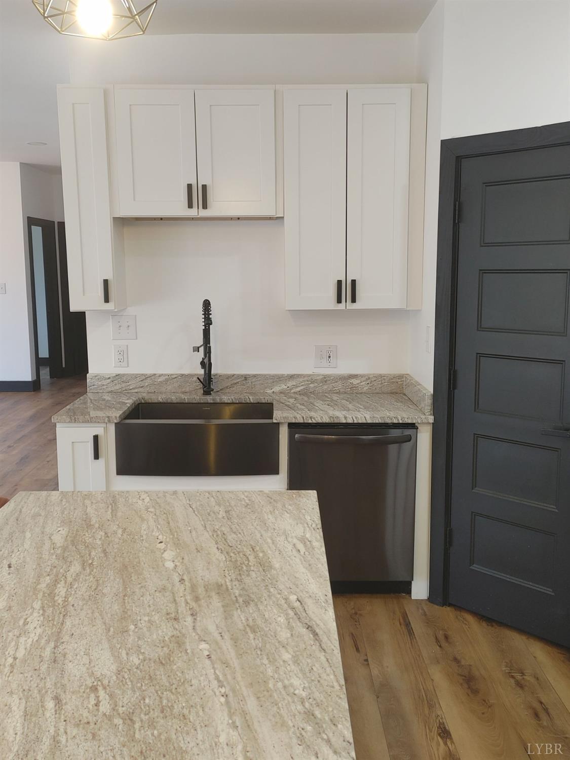 Goode, Virginia 24556, United States, 3 Bedrooms Bedrooms, ,3 BathroomsBathrooms,Residential,Active,176058