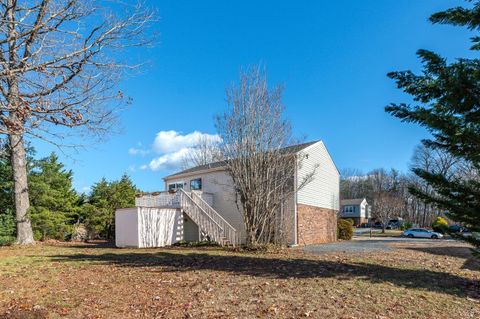 Tiny photo for 117 Settlement Drive, Lynchburg, VA 24502 (MLS # 363649)