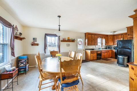 Tiny photo for 1071 Great Oaks Road, Forest, VA 24551 (MLS # 365058)