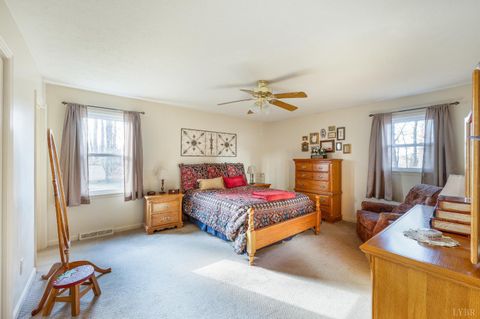 Tiny photo for 1071 Great Oaks Road, Forest, VA 24551 (MLS # 365058)