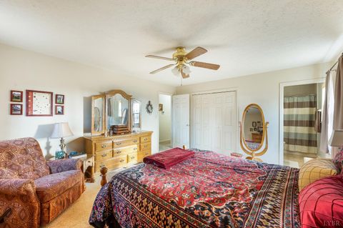 Tiny photo for 1071 Great Oaks Road, Forest, VA 24551 (MLS # 365058)