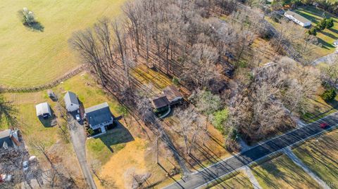 Tiny photo for 1071 Great Oaks Road, Forest, VA 24551 (MLS # 365058)