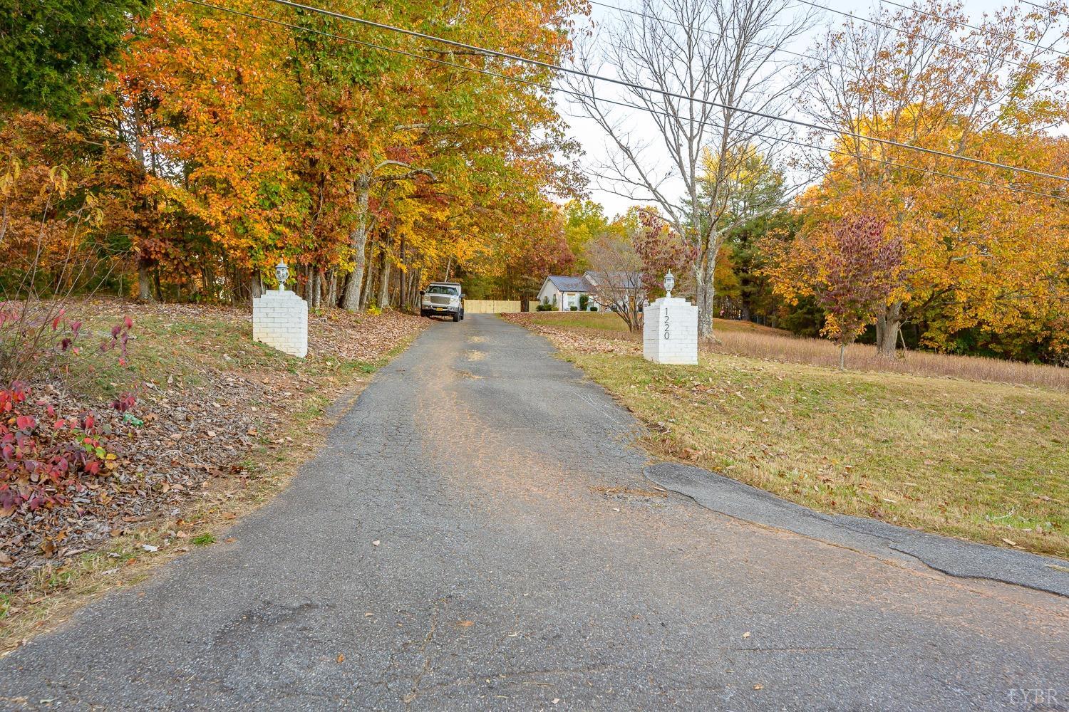 1220 Sunnymeade Road, Rustburg, Virginia image 8