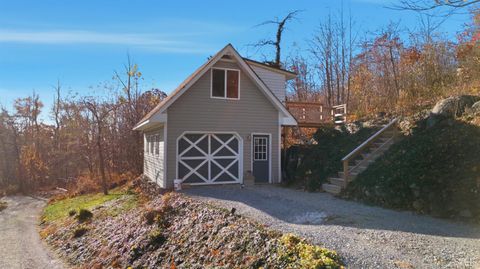 Tiny photo for 1905 Karnes Road, Bedford, VA 24523 (MLS # 363115)