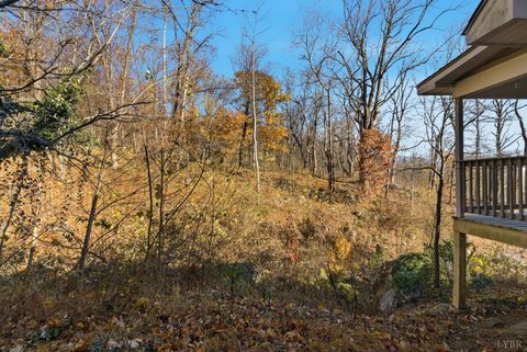 Tiny photo for 1905 Karnes Road, Bedford, VA 24523 (MLS # 363115)