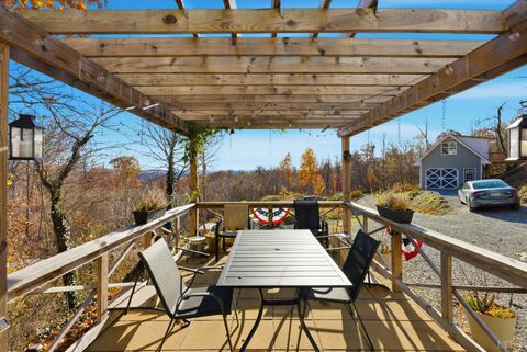 Tiny photo for 1905 Karnes Road, Bedford, VA 24523 (MLS # 363115)