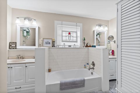 Tiny photo for 1905 Karnes Road, Bedford, VA 24523 (MLS # 363115)