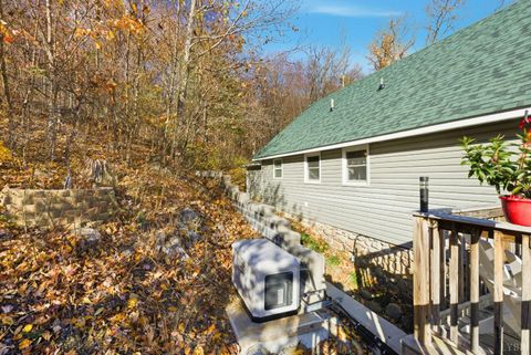 Tiny photo for 1905 Karnes Road, Bedford, VA 24523 (MLS # 363115)