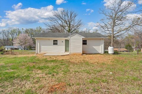 Tiny photo for 471 Briar Cliff Circle, Lynchburg, VA 24502 (MLS # 365183)