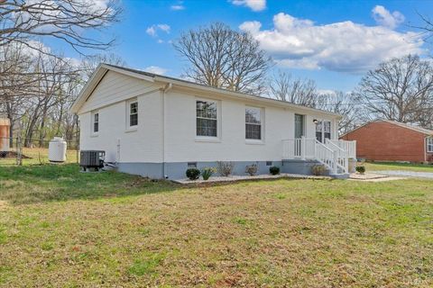 Tiny photo for 471 Briar Cliff Circle, Lynchburg, VA 24502 (MLS # 365183)