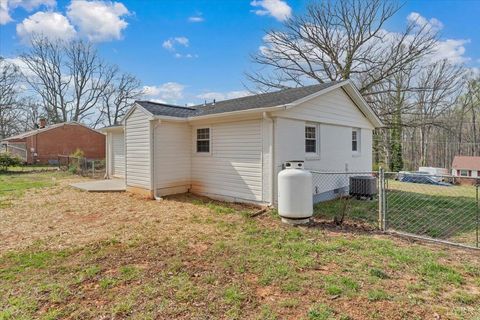 Tiny photo for 471 Briar Cliff Circle, Lynchburg, VA 24502 (MLS # 365183)