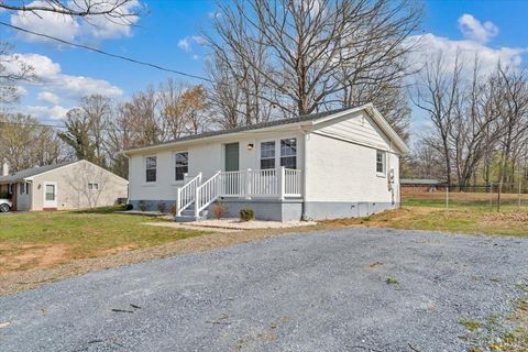 Tiny photo for 471 Briar Cliff Circle, Lynchburg, VA 24502 (MLS # 365183)